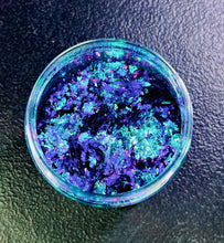 Load image into Gallery viewer, Hyper Shift Chameleon Flakes